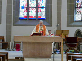 Karfreitgasliturgie und Karfreitagsprozession in Naumburg (Foto: Karl-Franz Thiede)